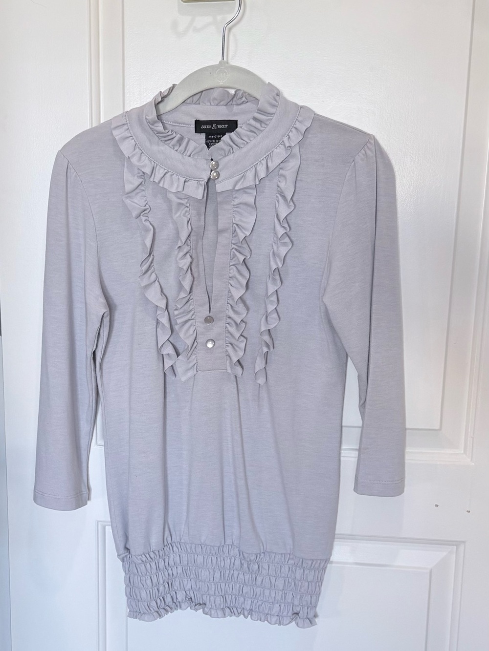 Sam & Max Light Gray Ruffle-Front Long Sleeve Tee